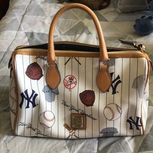 Dooney & bourke New York Yankees handbag.